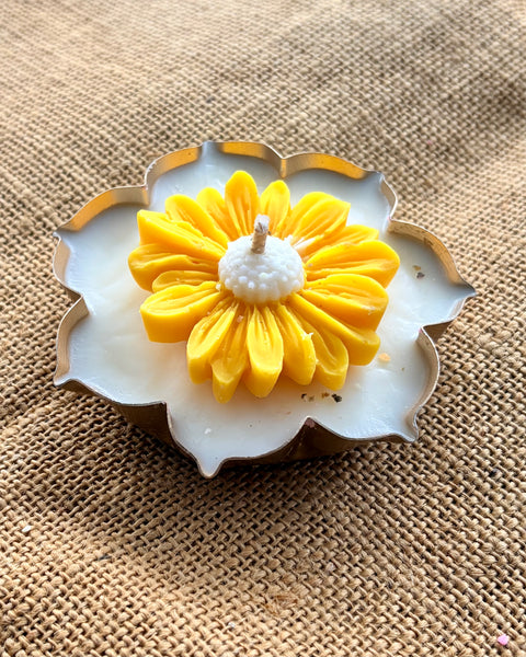 Flower Urli Candle