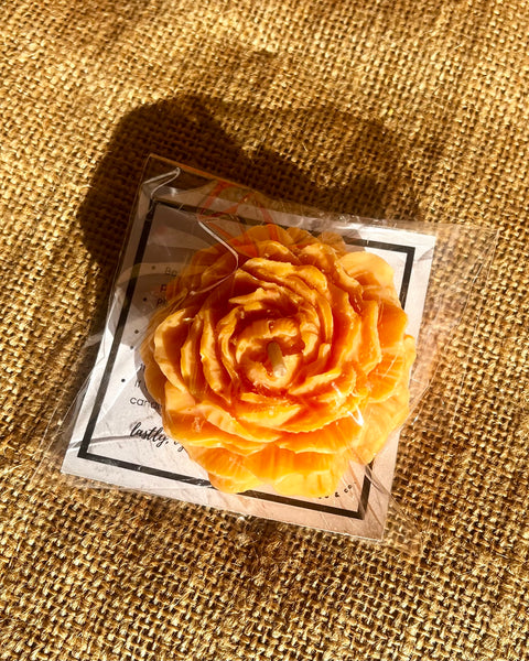 Festival Bloom – Marigold Flower Candle