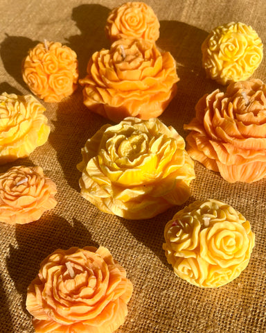 Festival Bloom – Marigold Flower Candle