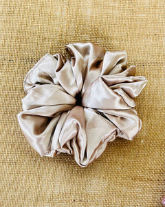 chamapagene Satin Scrunchie 